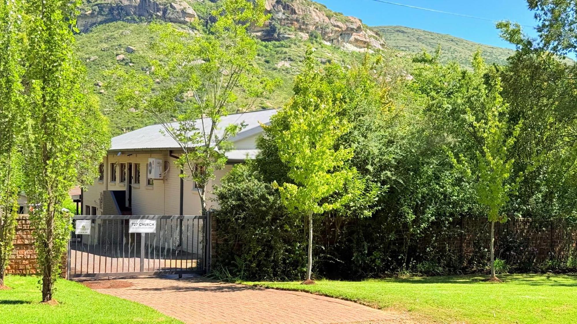 727 Church Clarens Buitenkant foto
